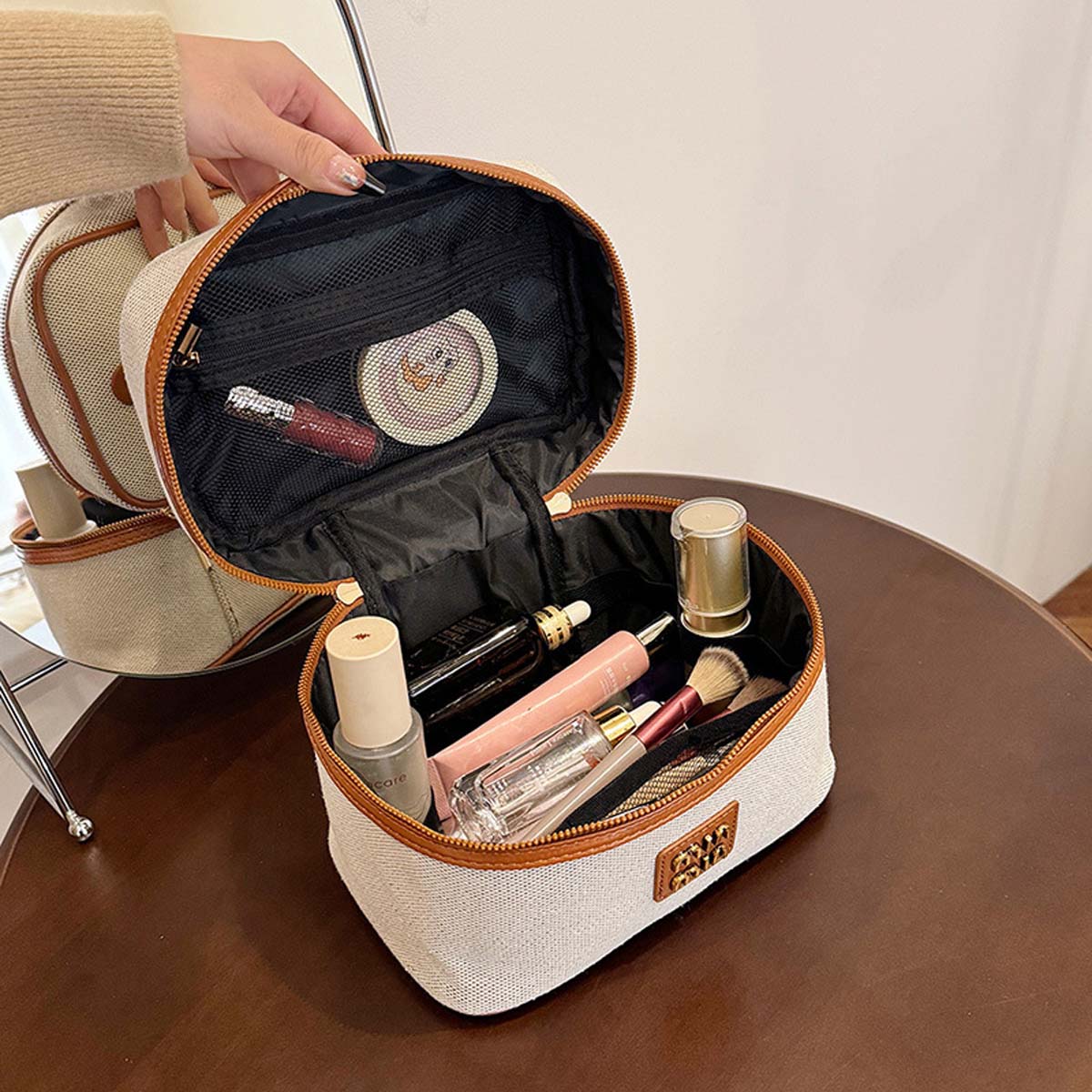 กระเป๋าผ้าแคนวาสสไตล์มินิมอลหร - Luxury Skincare Labels บทวิจารณ์และราคา